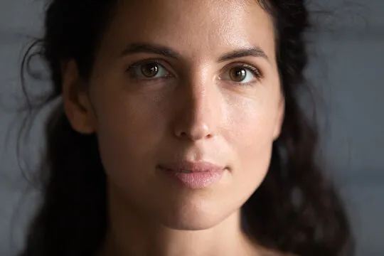 編輯團隊示意人像